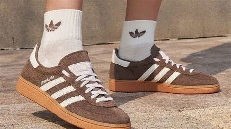 adidas i dag.